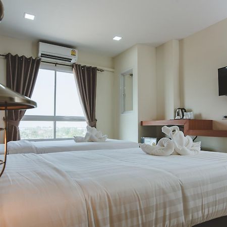 Nakhonratchasima Devloft Hotel Korat מראה חיצוני תמונה